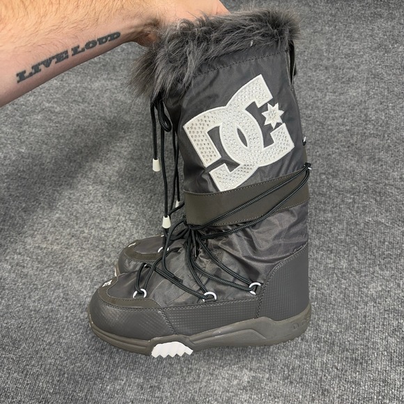 Vintage DC Shoes Womens 10 Chalet 2.0 Winter Faux Fur Trim Snow Moon Boots Y2K - Picture 1 of 9